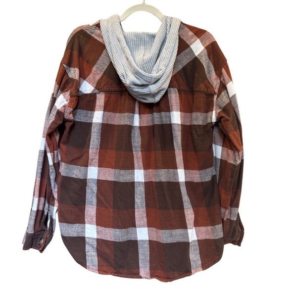 Maurices Cabin Plaid Hooded Boyfriend Shirt – Size Medium - Picture 2 of 6